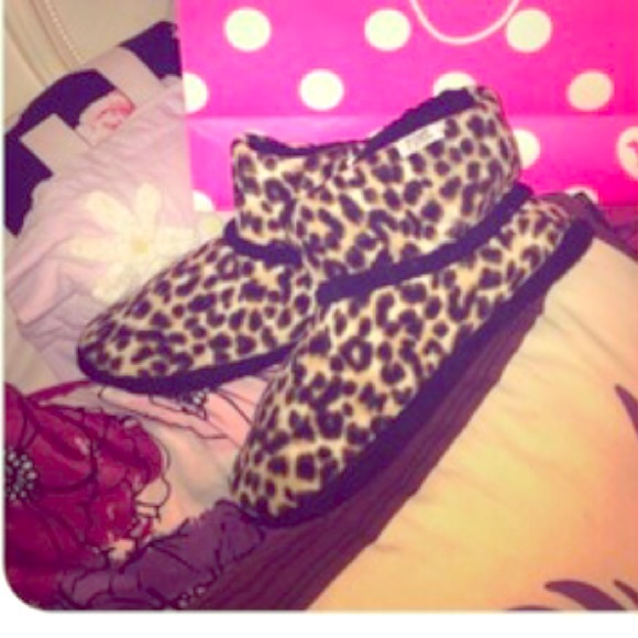 Sold on mercari victorias secret booties