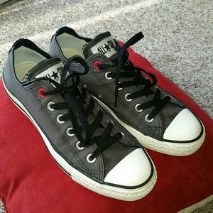 Converse (product) Red