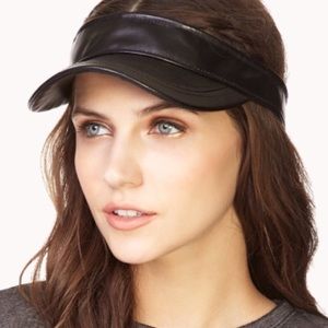 ⚠️SOLD⚠️Faux leather sun visor by Forever 21