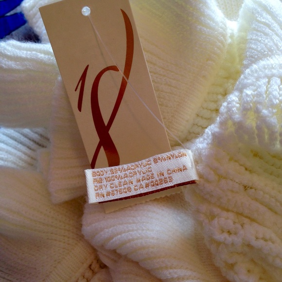 🦄Gifted NWT Infinity Scarf - Picture 3 of 4