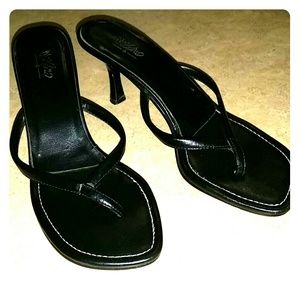 Barely worn Mossimo black strap sandals w/2in heel