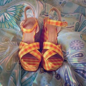 Funky Wedges NWOT
