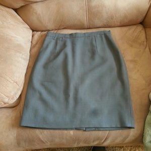 Grey pencil skirt