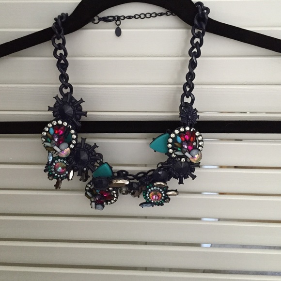BCBG Generation statement necklace