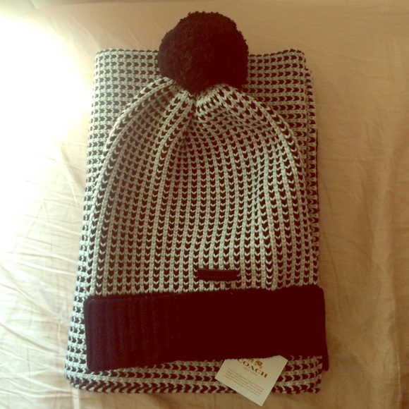 Coach Hat & Scarf Set - new! Genuine.