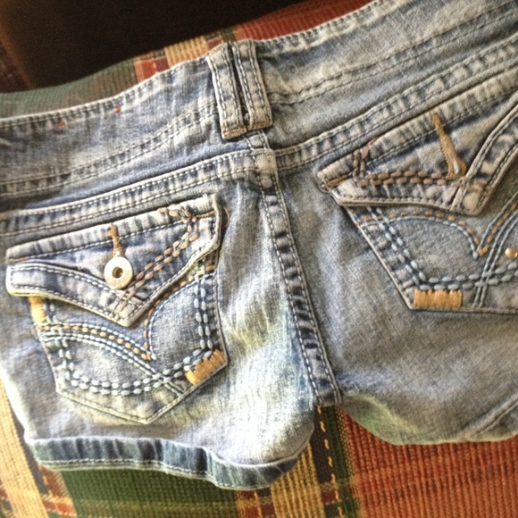 Jean shorts - Picture 2 of 2