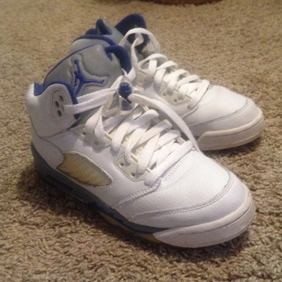Reduced!!Jordan 5s size 5.5y