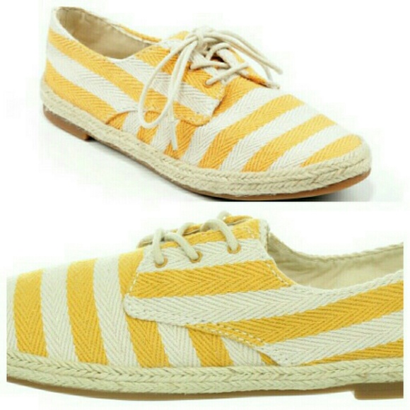 Lucky Brand Dysart Espadrille Shoes - Picture 4 of 4