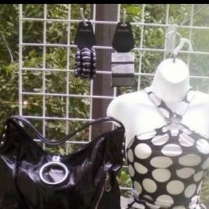 Women and junior clothes