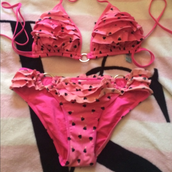Cute ruffly PINK swimsuit