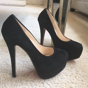 Sexy super pumps!!!!