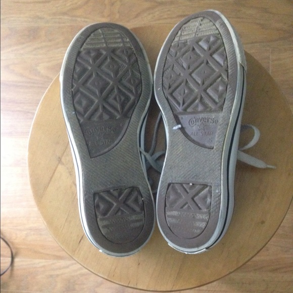 Used grey converse - Picture 2 of 4