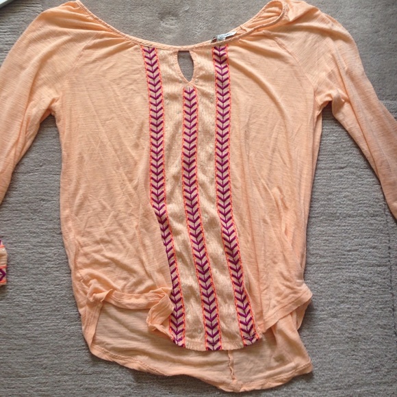 Light Summer Shirt - Picture 2 of 3