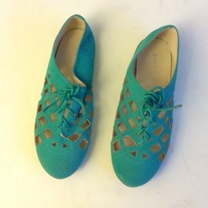 Teal cut- out oxfords