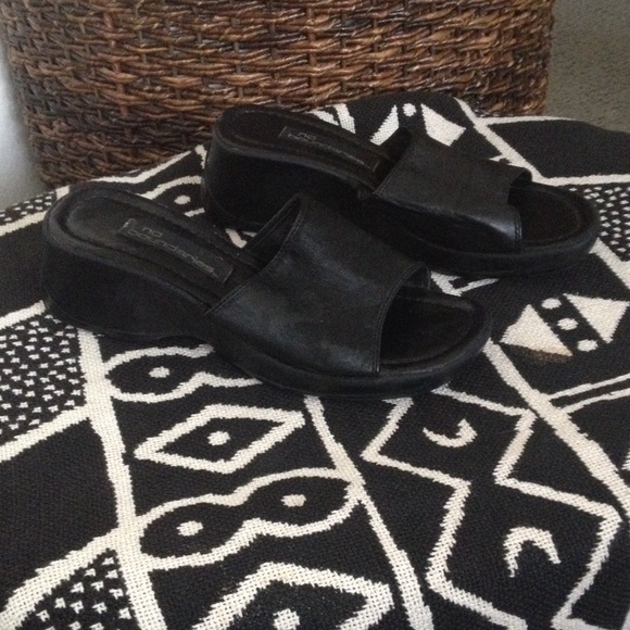 Ladies sandals - Picture 2 of 3