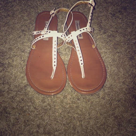 American eagle sandals😊