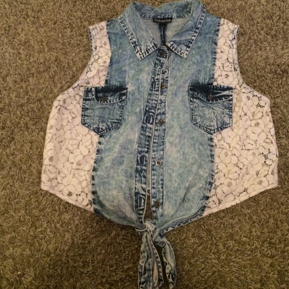 Denim tank top😊