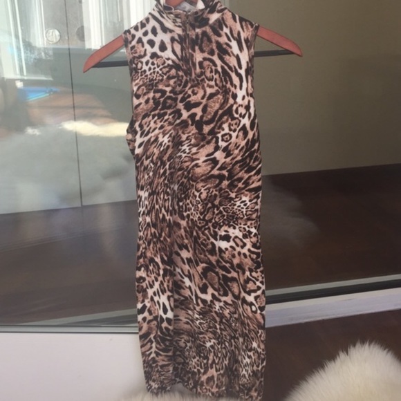2x HPπ Bebe Leopard Print Dress - Picture 2 of 3