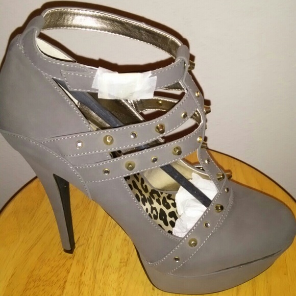 Shoes - Picture 2 of 2