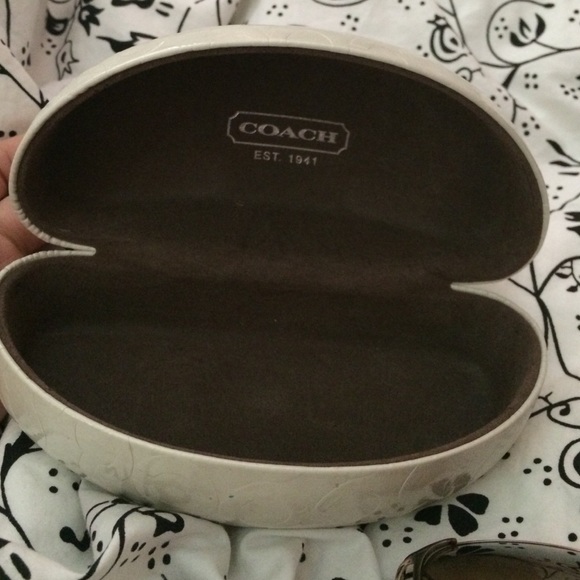 Coach sunglasses - Picture 3 of 3