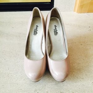 Nude pink heels!