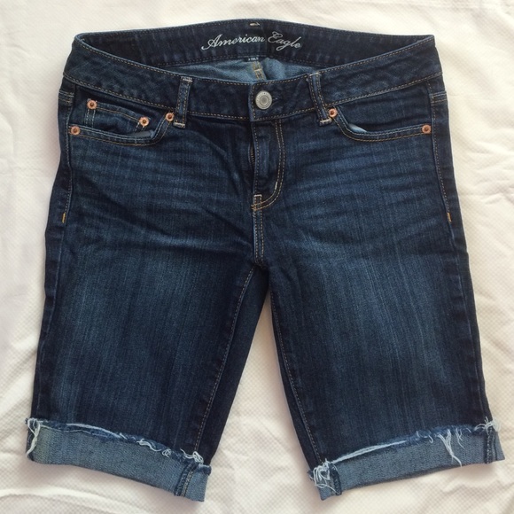 American Eagle Bermuda Shorts