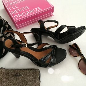 Reserved for @travelbugginer Black Sofft Shoes