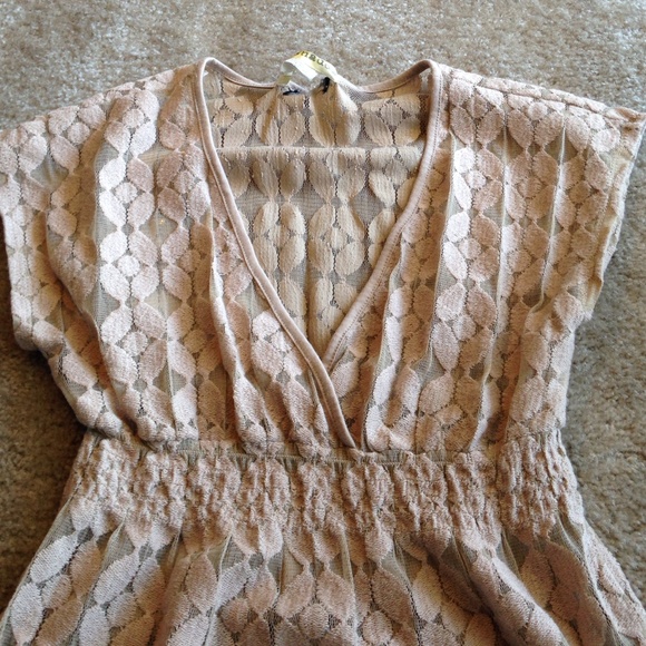 Pink peplum top - Picture 2 of 2