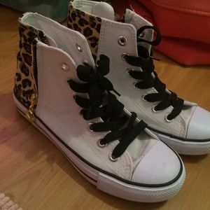 Cheetah converse