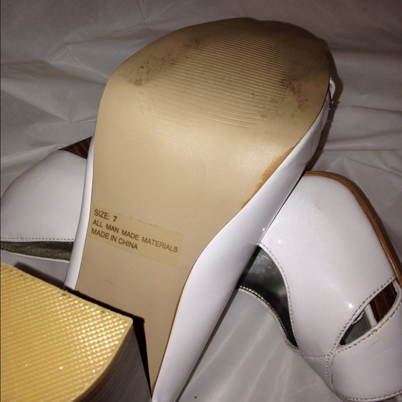 White heels !! - Picture 2 of 4