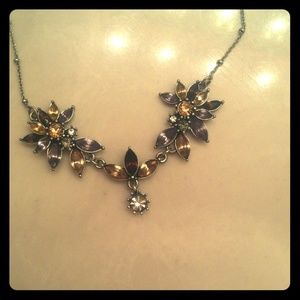 Flowered necklace