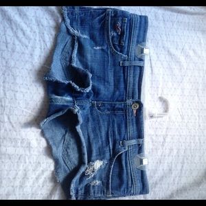 Hollister shorts! Size 5! Worn 3-4 times ☺️