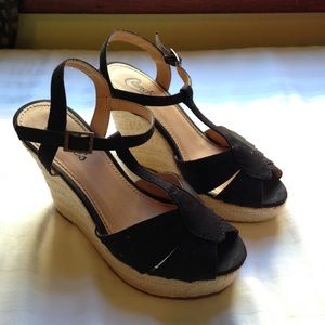 Candie's Black Wedge Heels Size 6.5