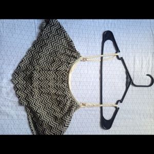 Cute chevron crop top!!