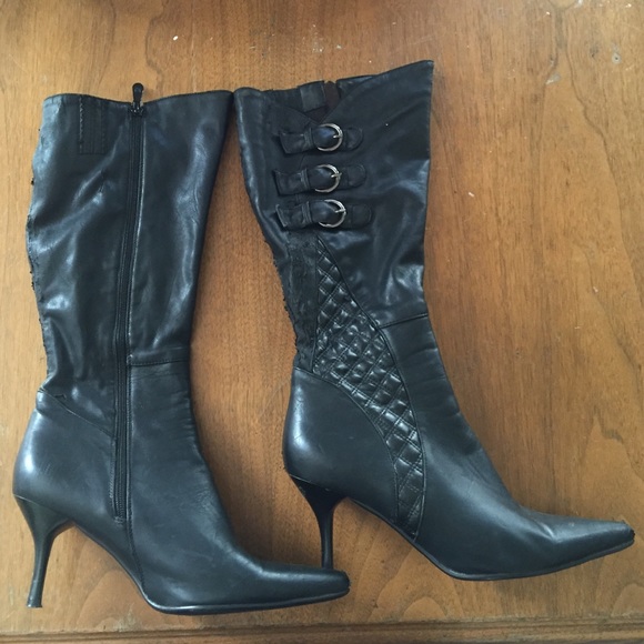 Black Boots - Picture 1 of 1