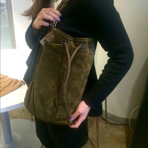 Beautiful lamb leather Abaco Paris bag.