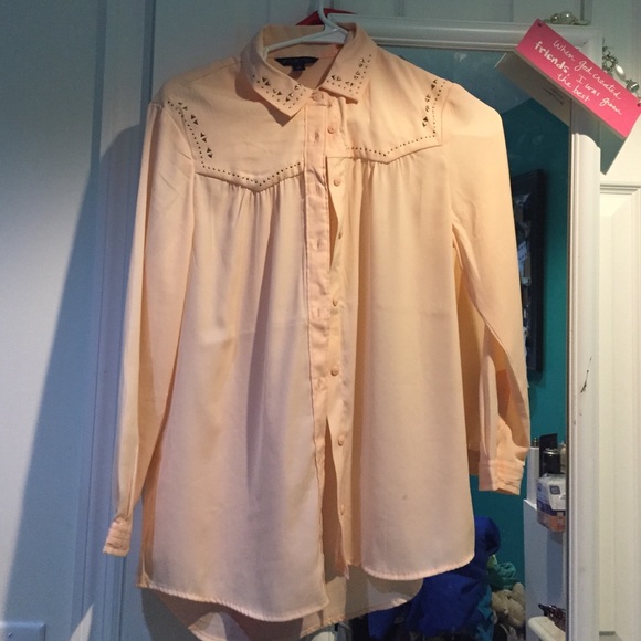 American eagle outfitters long sleeved shirt!