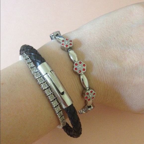 🔴👍NWT Stainless steel bracelet.