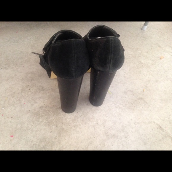 Black High Hells - Picture 2 of 3