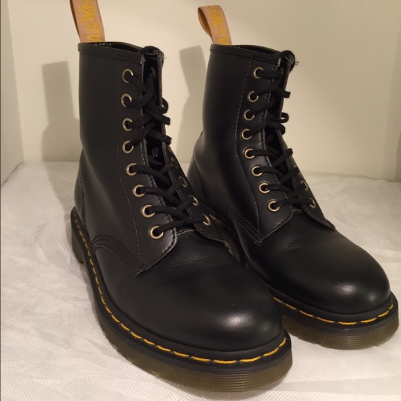 Dr. Martens Vegan 1460 Boots