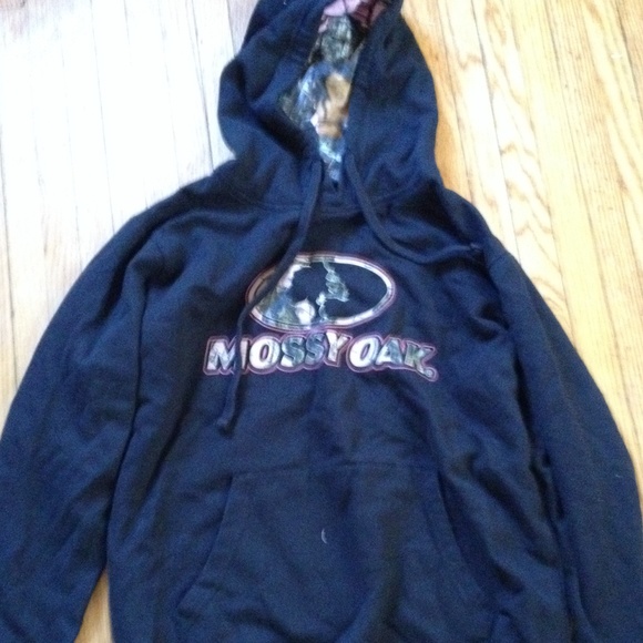 Black Mossy Oak Hoodie - Picture 2 of 2