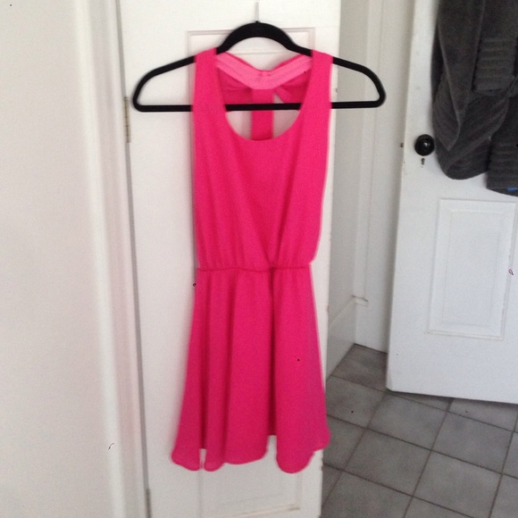 NWT pink LuLu's dress xsmall!