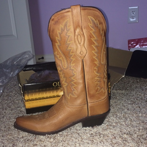 Women's brown cowboy western boots BRAND NEW