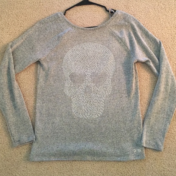 Skull long sleeve light weight sweater