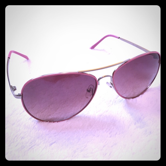 Ray-Ban Accessories - Ray Ba* sunglasses