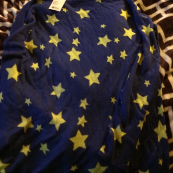 Long sleeve star shirt