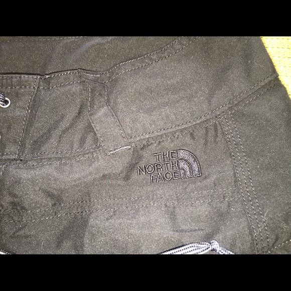 🎈🎈sold🎈🎈🎈THE NORTH FACE SHORTS - Picture 4 of 4