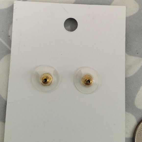 Red, white and gold anchor earrings. - Picture 3 of 3