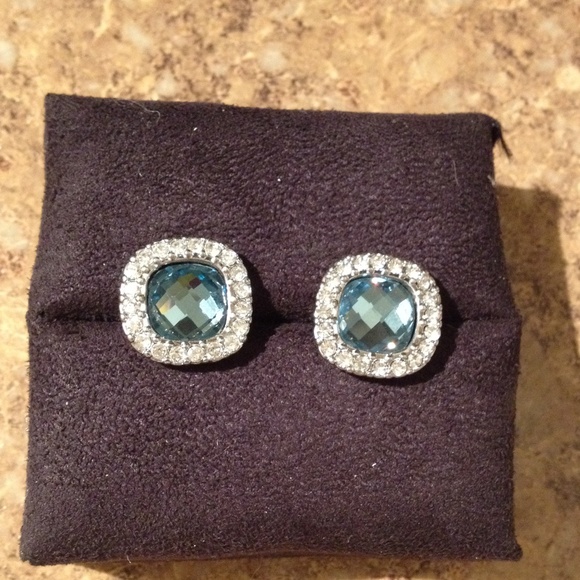 Gorgeous earrings!