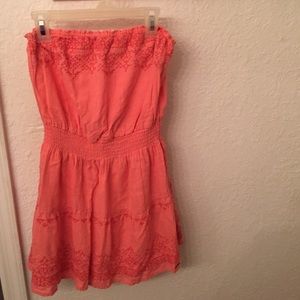 Cute strapless short day time dress. Coral pink!